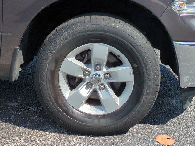2023 Ram 1500 Classic SLT Crew Cab 4x4 5'7" Box