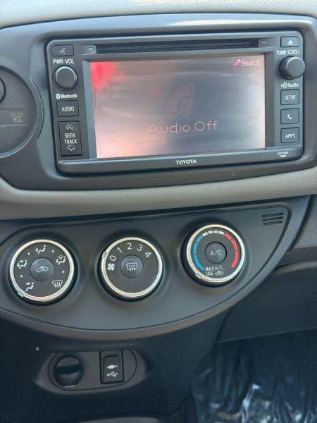2016 Toyota Yaris LE