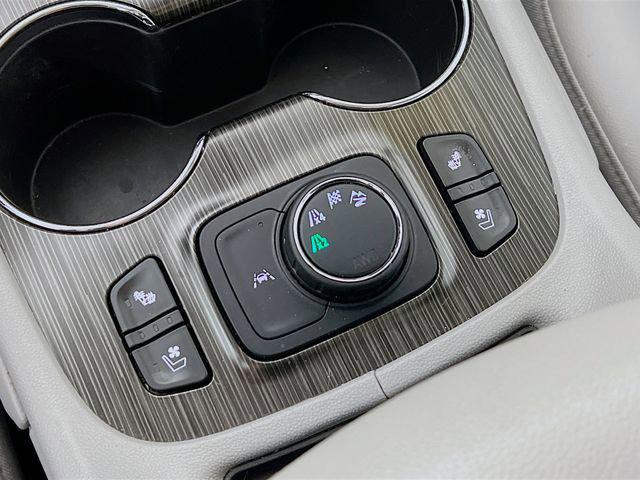2022 GMC Acadia AWD SLT