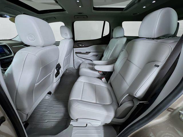 2022 GMC Acadia AWD SLT