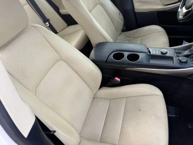 2016 Lexus IS 200t 200t