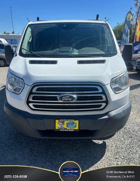 2017 Ford Transit w/60/40 Side Door w/RWB