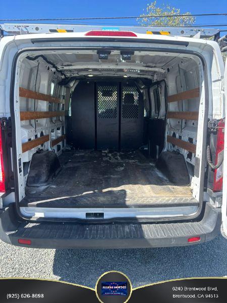 2017 Ford Transit w/60/40 Side Door w/RWB