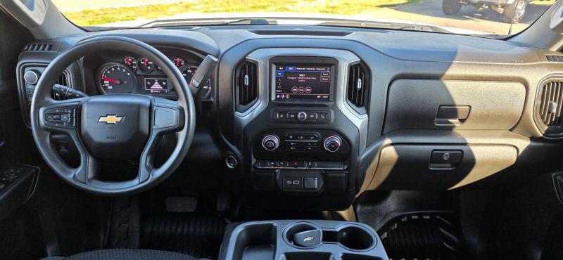 2023 Chevrolet Silverado 1500 4WD Crew Cab Short Bed WT