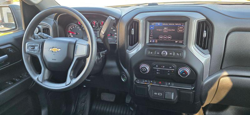 2023 Chevrolet Silverado 1500 4WD Crew Cab Short Bed WT