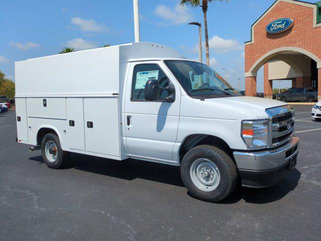 2026 Ford E-350 Cutaway Unknown