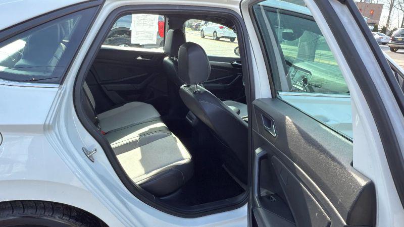 2020 Volkswagen Jetta 1.4T R-Line