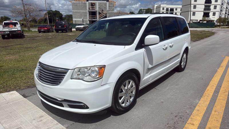 2016 Chrysler Town & Country Touring for sale in Goulds, FL