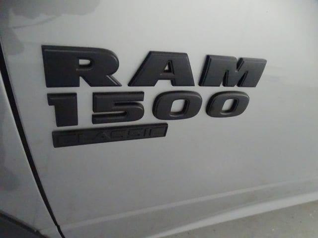 2022 Ram 1500 Classic Warlock Quad Cab 4x4 6'4" Box