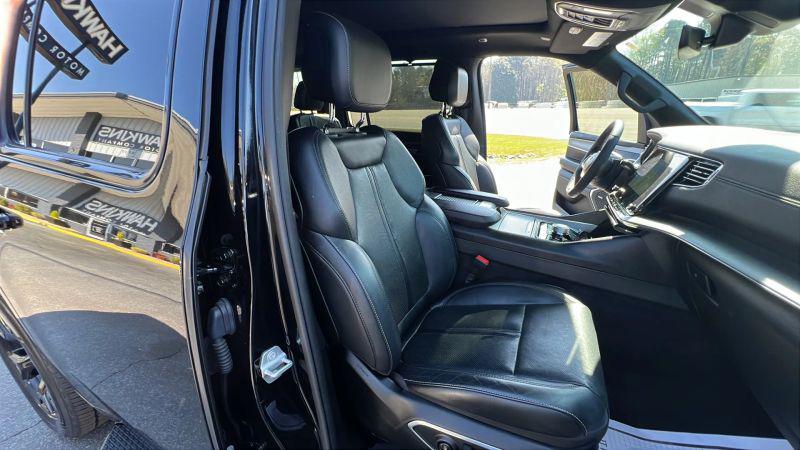 2023 Jeep Wagoneer Series I 4x2