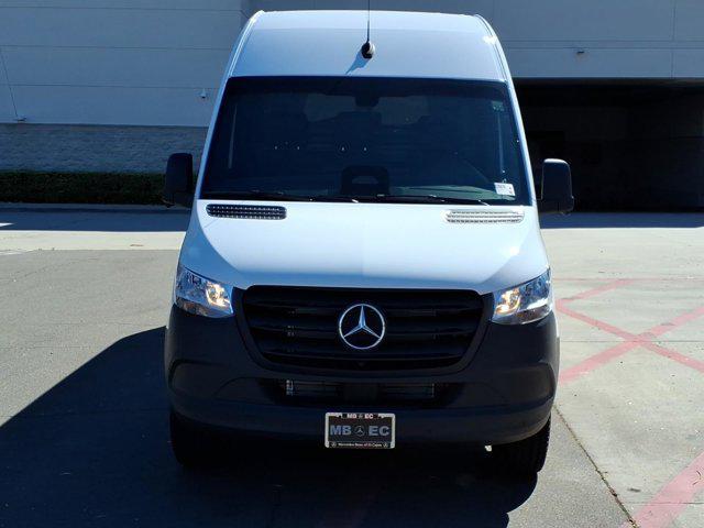 2026 Mercedes-Benz Sprinter 2500 Cargo 170 WB