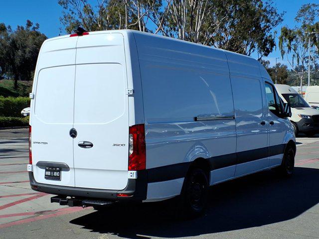 2026 Mercedes-Benz Sprinter 2500 Cargo 170 WB