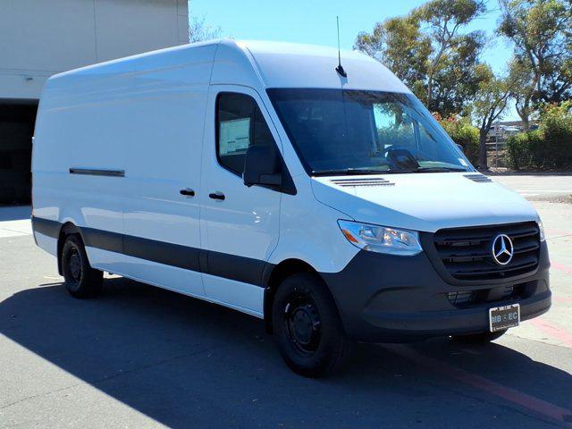 2026 Mercedes-Benz Sprinter 2500 Cargo 170 WB