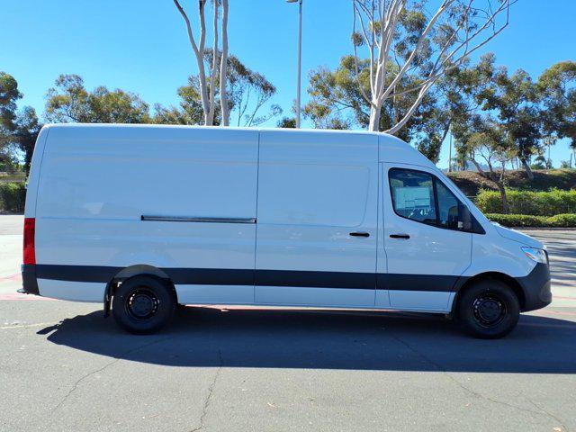 2026 Mercedes-Benz Sprinter 2500 Cargo 170 WB