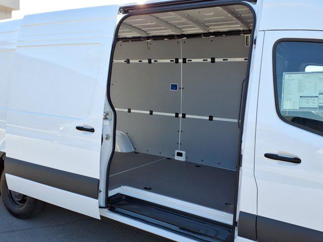 2026 Mercedes-Benz Sprinter 2500 Cargo 170 WB