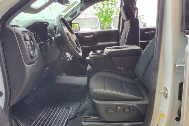 2026 Chevrolet Silverado 1500 4WD Crew Cab Short Bed Custom