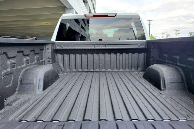 2026 Chevrolet Silverado 1500 4WD Crew Cab Short Bed Custom