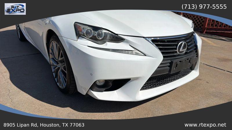 2015 Lexus IS 250 Crafted Line