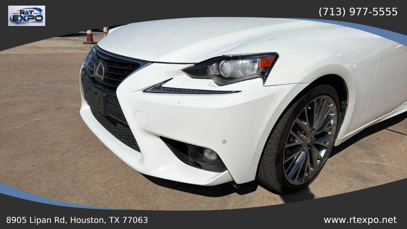2015 Lexus IS 250 Crafted Line