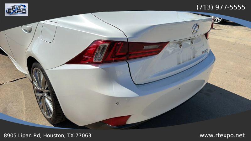 2015 Lexus IS 250 Crafted Line