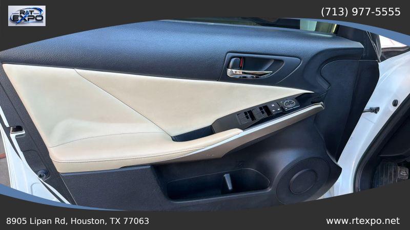 2015 Lexus IS 250 Crafted Line