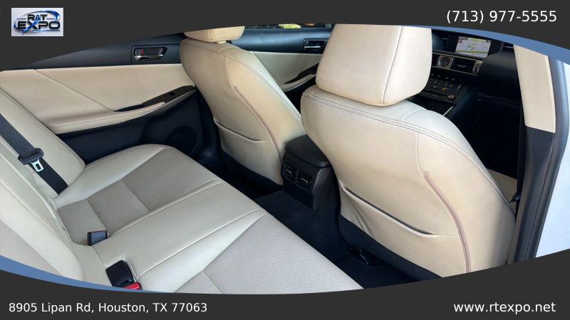 2015 Lexus IS 250 Crafted Line