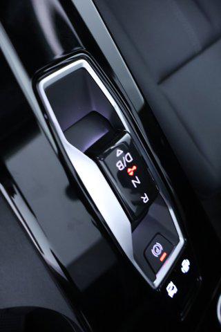2025 Audi Q6 e-tron Premium quattro