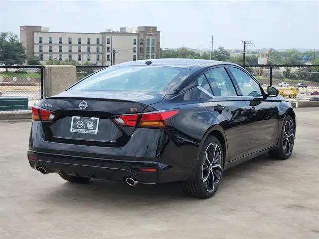 2026 Nissan Altima SR FWD