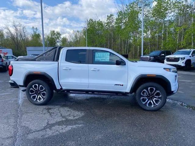 2026 GMC Canyon AT4, 4WD