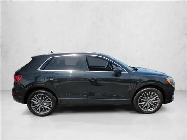 2022 Audi Q3 Premium 40 TFSI quattro Tiptronic