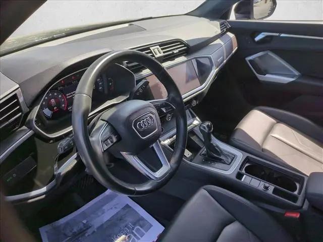 2022 Audi Q3 Premium 40 TFSI quattro Tiptronic