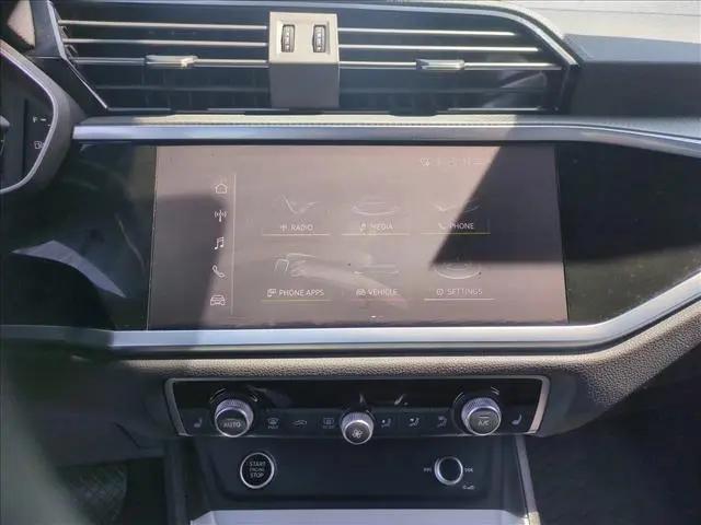 2022 Audi Q3 Premium 40 TFSI quattro Tiptronic