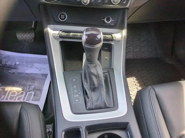 2022 Audi Q3 Premium 40 TFSI quattro Tiptronic