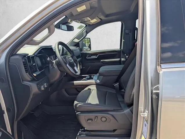 2026 GMC Sierra 2500HD Crew Cab, Standard Bed, SLT, 4WD