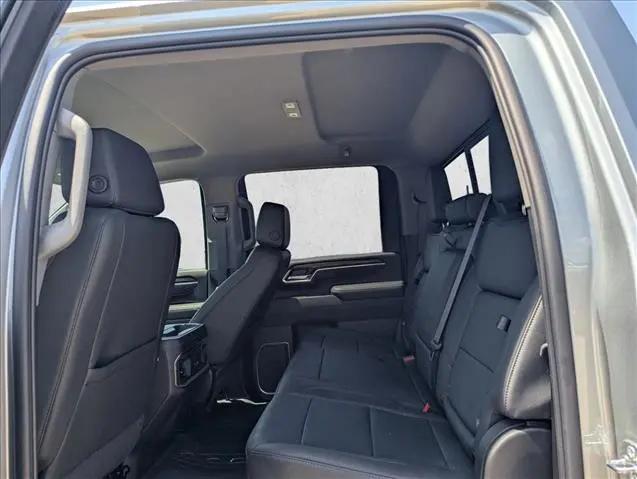 2026 GMC Sierra 2500HD Crew Cab, Standard Bed, SLT, 4WD