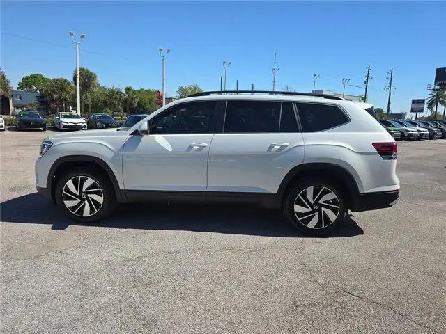 2026 Volkswagen Atlas SE with Technology