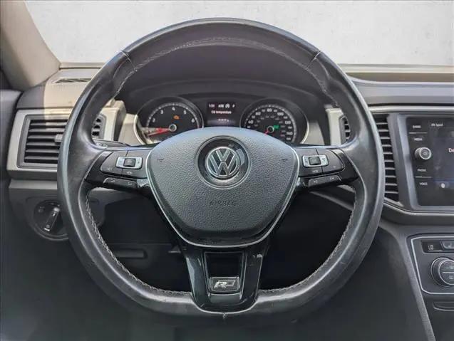 2020 Volkswagen Atlas 3.6L V6 SE w/Technology R-Line