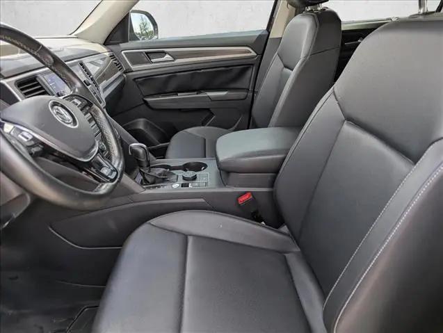2020 Volkswagen Atlas 3.6L V6 SE w/Technology R-Line