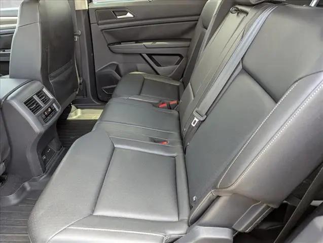 2020 Volkswagen Atlas 3.6L V6 SE w/Technology R-Line