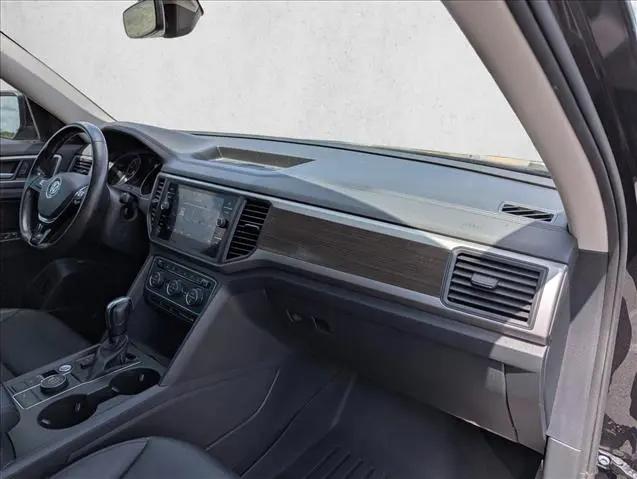 2020 Volkswagen Atlas 3.6L V6 SE w/Technology R-Line