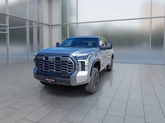 2026 Toyota Tundra Platinum CrewMax 5.5' Bed