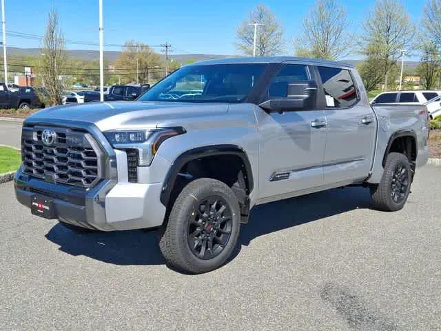 2026 Toyota Tundra Platinum CrewMax 5.5' Bed