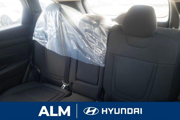 New 2026 Shimmering Silver HYUNDAI SE FWD image 15