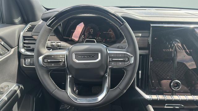 2026 GMC Acadia Denali AWD
