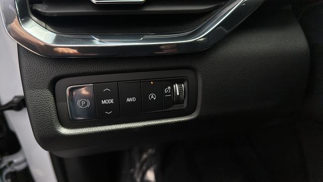 2026 GMC Acadia Denali AWD