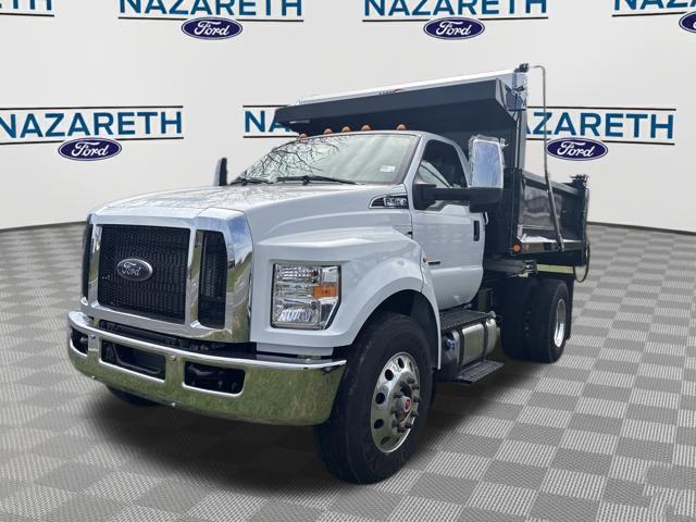 2027 Ford F-750 Base