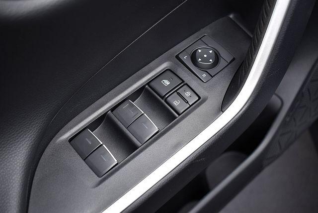 2025 Toyota RAV4 Hybrid XSE
