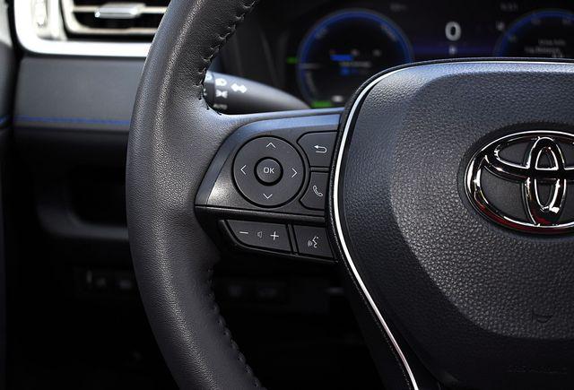 2025 Toyota RAV4 Hybrid XSE