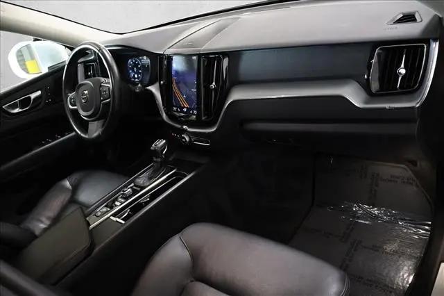 2019 Volvo XC60 T6 Momentum