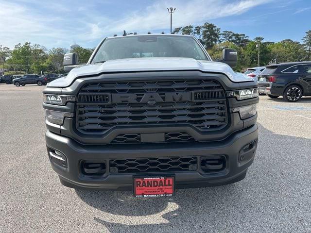 2026 RAM Ram 3500 RAM 3500 TRADESMAN CREW CAB 4X4 8 BOX